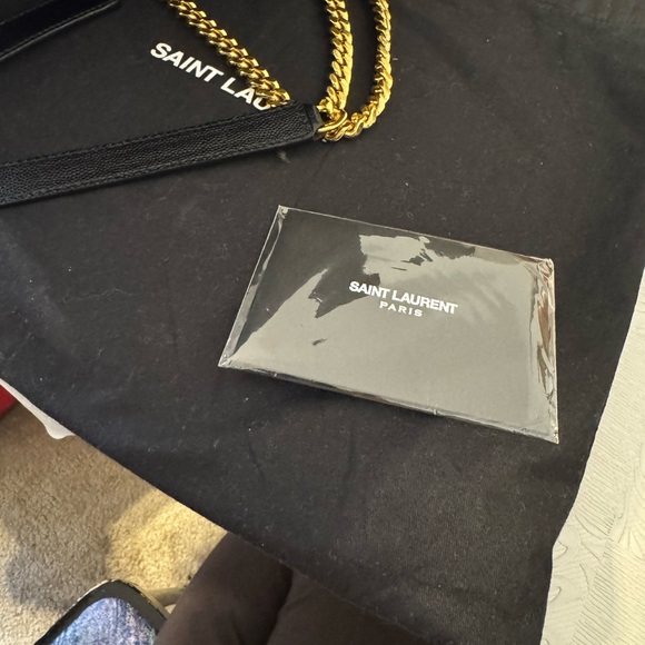 Yves Saint Laurent Paris Caviar leather Envelope bag - Picture 16 of 16